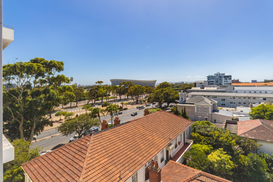 To Let 3 Bedroom Property for Rent in Green Point Western Cape